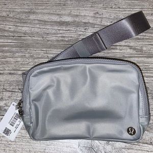 NWT Lululemon Everywhere Belt Bag Large